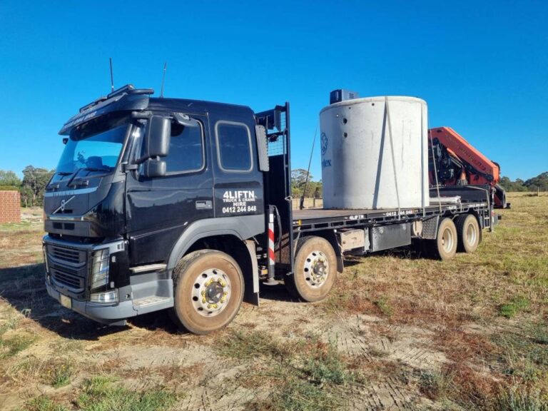 HIAB tray truck upright water tank delivery